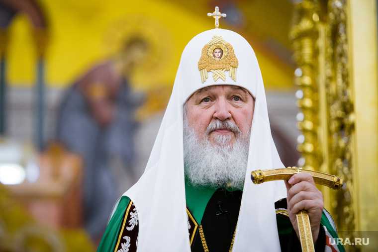 патриарх Кирилл призвал игуменью Феофанию продать Мерседес