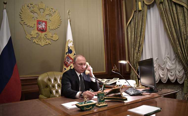 переговоры путин Премьер-министр Италии Джузеппе Конте Владимир Путин телефонные переговоры белоруссия и Навальный