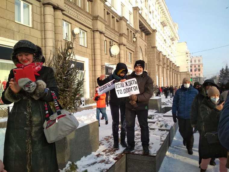 В регионах УрФО начались задержания на митингах за Навального. Фото
